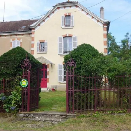 Familial Avec Jardin Prive, 3 Et Parking Gratuit - Fr-1-611-11 *